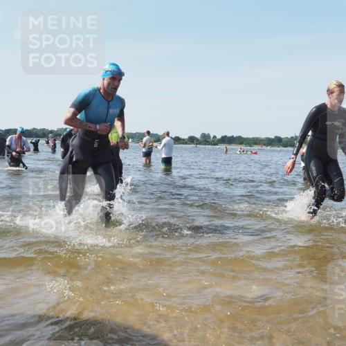 22.06.2025 - Viking Triathlon KatJ http://msf.ph/oto/8110154 22.06.2025 10:39:09 Schwimmen 79, 148, 181, 182, 185, 276, 295, 351, 386, 408, 416, 451, 536, 654 meine-sportfotos.de