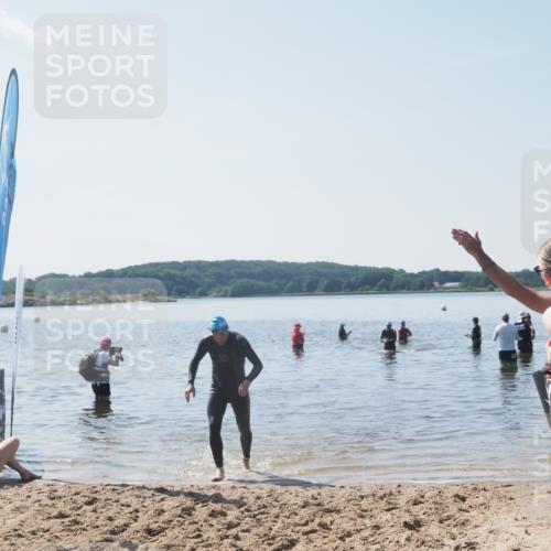 22.06.2025 - Viking Triathlon MichiJ http://msf.ph/oto/8110159 22.06.2025 10:59:18 Schwimmen 222, 459 meine-sportfotos.de