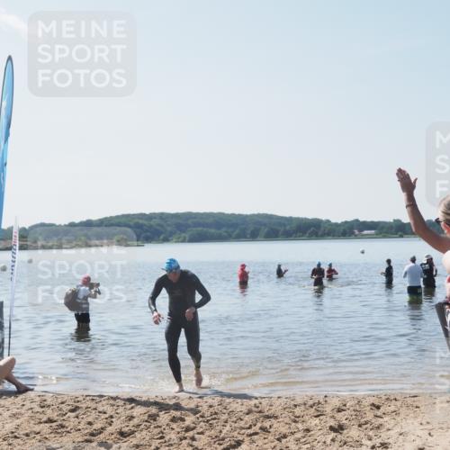 22.06.2025 - Viking Triathlon MichiJ http://msf.ph/oto/8110167 22.06.2025 10:59:18 Schwimmen 222, 459 meine-sportfotos.de