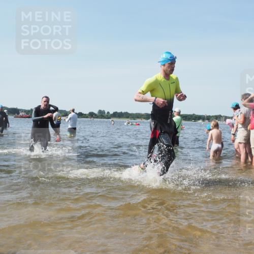 22.06.2025 - Viking Triathlon KatJ http://msf.ph/oto/8110257 22.06.2025 10:39:12 Schwimmen 79, 83, 148, 181, 182, 238, 276, 295, 351, 386, 451, 536, 654 meine-sportfotos.de