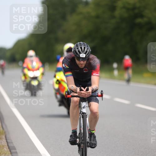 22.06.2025 - Viking Triathlon Yannick Fuchs http://msf.ph/oto/8110260 22.06.2025 12:15:03 Radfahren 72, 433, 553, 555 meine-sportfotos.de