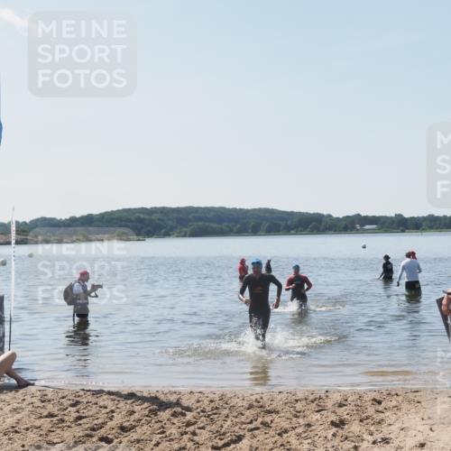 22.06.2025 - Viking Triathlon MichiJ http://msf.ph/oto/8110280 22.06.2025 10:59:31 Schwimmen 459, 476 meine-sportfotos.de