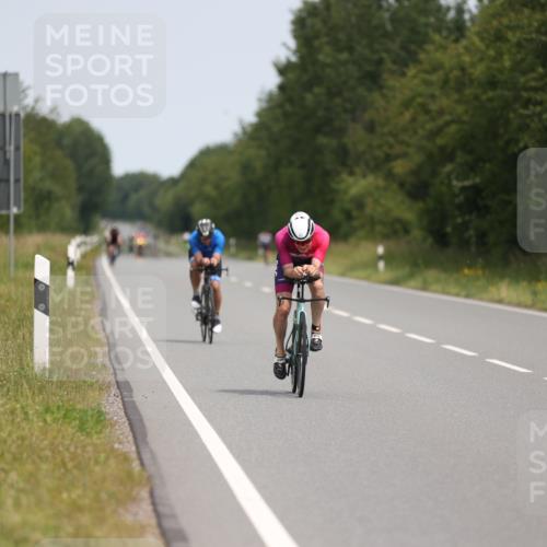 22.06.2025 - Viking Triathlon Yannick Fuchs http://msf.ph/oto/8110291 22.06.2025 12:15:13 Radfahren 153, 355, 440, 555 meine-sportfotos.de