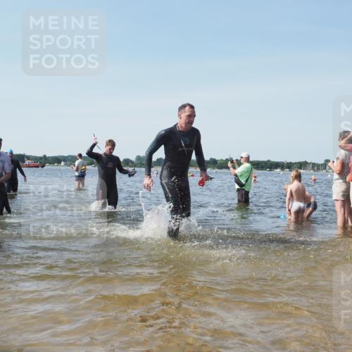 22.06.2025 - Viking Triathlon KatJ http://msf.ph/oto/8110320 22.06.2025 10:39:14 Schwimmen 79, 83, 148, 182, 195, 238, 276, 295, 351, 386, 536, 654 meine-sportfotos.de