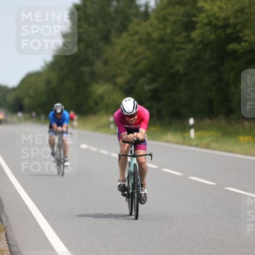 22.06.2025 - Viking Triathlon Yannick Fuchs http://msf.ph/oto/8110332 22.06.2025 12:15:15 Radfahren 153, 355, 440, 555 meine-sportfotos.de
