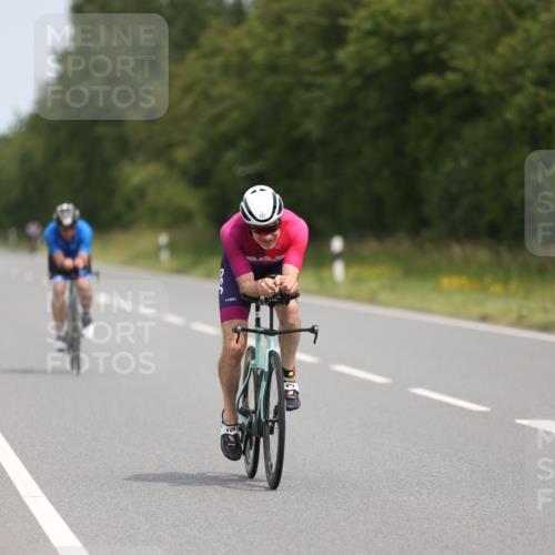 22.06.2025 - Viking Triathlon Yannick Fuchs http://msf.ph/oto/8110350 22.06.2025 12:15:15 Radfahren 153, 355, 440, 555 meine-sportfotos.de