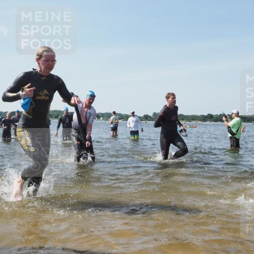 22.06.2025 - Viking Triathlon KatJ http://msf.ph/oto/8110361 22.06.2025 10:39:15 Schwimmen 79, 83, 148, 182, 195, 238, 276, 295, 351, 386, 474, 536, 654 meine-sportfotos.de