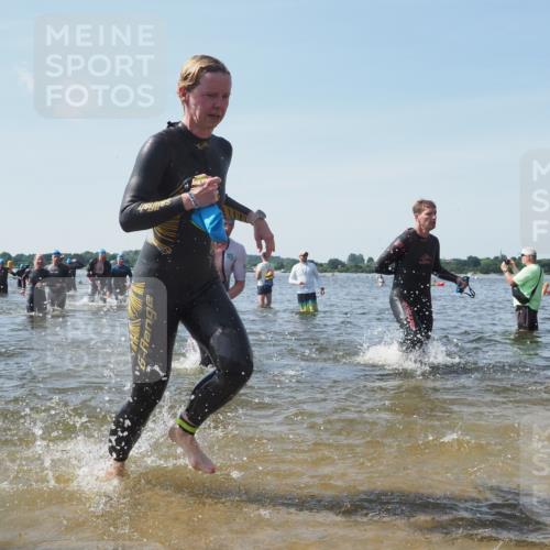 22.06.2025 - Viking Triathlon KatJ http://msf.ph/oto/8110394 22.06.2025 10:39:15 Schwimmen 79, 83, 148, 182, 195, 238, 276, 295, 351, 386, 474, 536, 654 meine-sportfotos.de