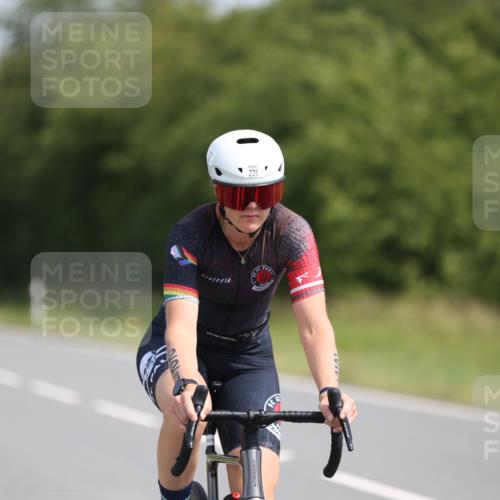 22.06.2025 - Viking Triathlon Yannick Fuchs http://msf.ph/oto/8110398 22.06.2025 11:34:32 Radfahren 12, 221 meine-sportfotos.de