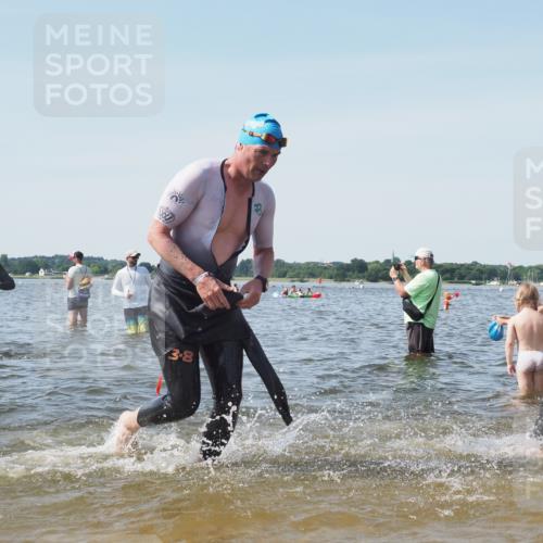 22.06.2025 - Viking Triathlon KatJ http://msf.ph/oto/8110453 22.06.2025 10:39:17 Schwimmen 79, 83, 182, 195, 238, 276, 295, 298, 324, 351, 386, 474, 536, 654 meine-sportfotos.de