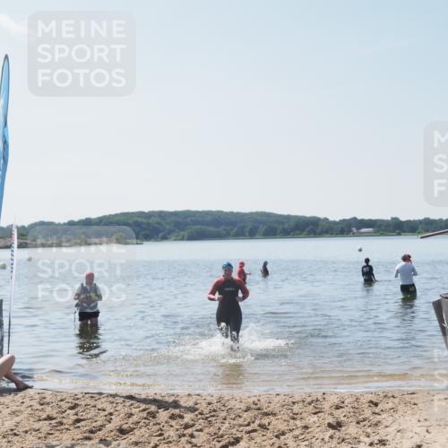 22.06.2025 - Viking Triathlon MichiJ http://msf.ph/oto/8110477 22.06.2025 10:59:36 Schwimmen 476 meine-sportfotos.de