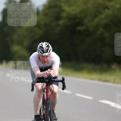 22.06.2025 - Viking Triathlon Yannick Fuchs http://msf.ph/oto/8110502 22.06.2025 11:34:45 Radfahren 230, 421, 613, 616 meine-sportfotos.de
