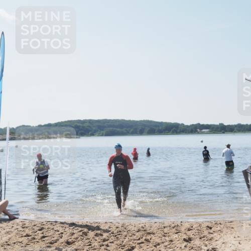 22.06.2025 - Viking Triathlon MichiJ http://msf.ph/oto/8110535 22.06.2025 10:59:37 Schwimmen 476 meine-sportfotos.de
