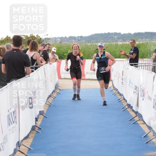 22.06.2025 - Viking Triathlon MichiJ http://msf.ph/oto/8110547 22.06.2025 16:22:30 Ziel 425, 531 meine-sportfotos.de