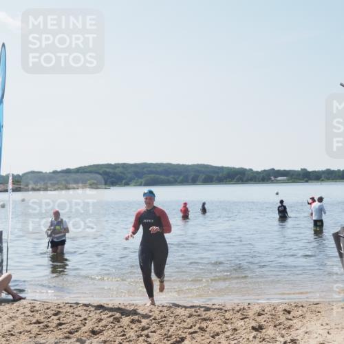 22.06.2025 - Viking Triathlon MichiJ http://msf.ph/oto/8110570 22.06.2025 10:59:38 Schwimmen 476 meine-sportfotos.de