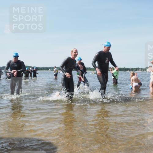 22.06.2025 - Viking Triathlon KatJ http://msf.ph/oto/8110577 22.06.2025 10:39:23 Schwimmen 83, 93, 117, 150, 182, 195, 238, 276, 298, 324, 337, 386, 474, 536 meine-sportfotos.de