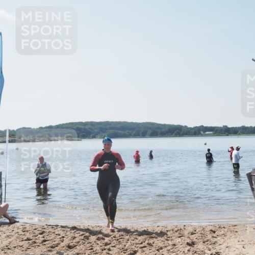 22.06.2025 - Viking Triathlon MichiJ http://msf.ph/oto/8110587 22.06.2025 10:59:38 Schwimmen 476 meine-sportfotos.de