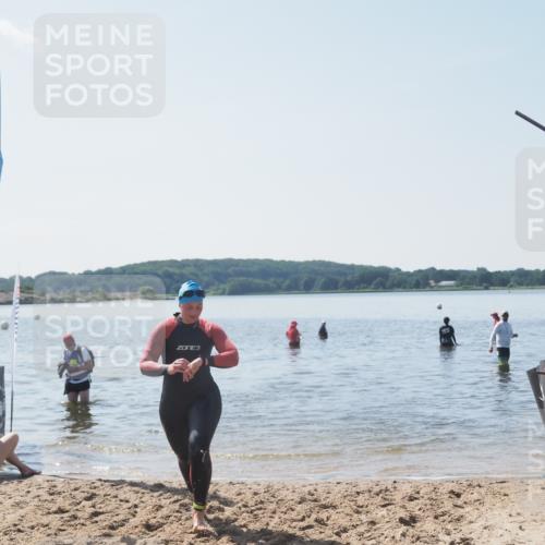 22.06.2025 - Viking Triathlon MichiJ http://msf.ph/oto/8110619 22.06.2025 10:59:39 Schwimmen 476 meine-sportfotos.de