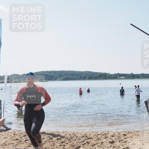 22.06.2025 - Viking Triathlon MichiJ http://msf.ph/oto/8110643 22.06.2025 10:59:39 Schwimmen 476 meine-sportfotos.de