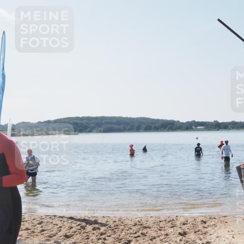 22.06.2025 - Viking Triathlon MichiJ http://msf.ph/oto/8110670 22.06.2025 10:59:40 Schwimmen 476 meine-sportfotos.de