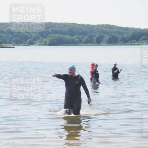 22.06.2025 - Viking Triathlon MichiJ http://msf.ph/oto/8110675 22.06.2025 11:06:17 Schwimmen 303 meine-sportfotos.de