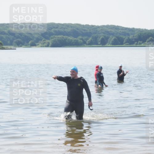 22.06.2025 - Viking Triathlon MichiJ http://msf.ph/oto/8110683 22.06.2025 11:06:17 Schwimmen 303 meine-sportfotos.de