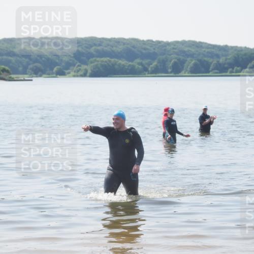 22.06.2025 - Viking Triathlon MichiJ http://msf.ph/oto/8110694 22.06.2025 11:06:17 Schwimmen 303 meine-sportfotos.de