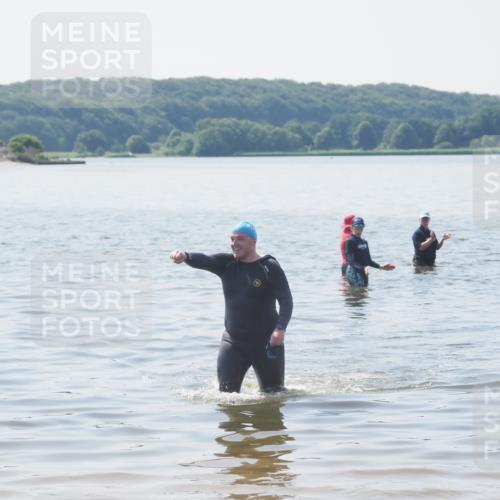 22.06.2025 - Viking Triathlon MichiJ http://msf.ph/oto/8110702 22.06.2025 11:06:17 Schwimmen 303 meine-sportfotos.de