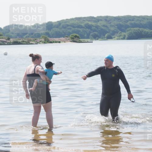 22.06.2025 - Viking Triathlon MichiJ http://msf.ph/oto/8110711 22.06.2025 11:06:19 Schwimmen 303 meine-sportfotos.de
