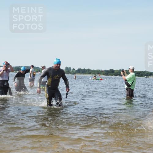 22.06.2025 - Viking Triathlon KatJ http://msf.ph/oto/8110717 22.06.2025 10:39:28 Schwimmen 83, 93, 117, 138, 150, 195, 238, 298, 324, 337, 474, 529 meine-sportfotos.de
