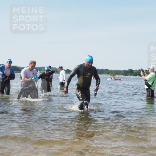 22.06.2025 - Viking Triathlon KatJ http://msf.ph/oto/8110735 22.06.2025 10:39:29 Schwimmen 83, 86, 93, 117, 138, 150, 195, 238, 298, 324, 337, 474, 529 meine-sportfotos.de