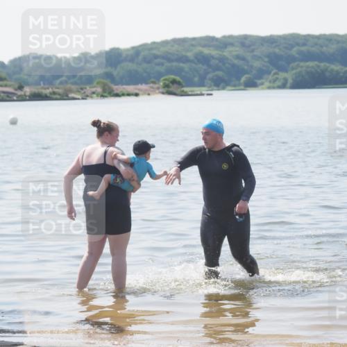 22.06.2025 - Viking Triathlon MichiJ http://msf.ph/oto/8110736 22.06.2025 11:06:20 Schwimmen 303 meine-sportfotos.de