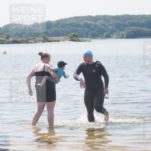 22.06.2025 - Viking Triathlon MichiJ http://msf.ph/oto/8110744 22.06.2025 11:06:20 Schwimmen 303 meine-sportfotos.de