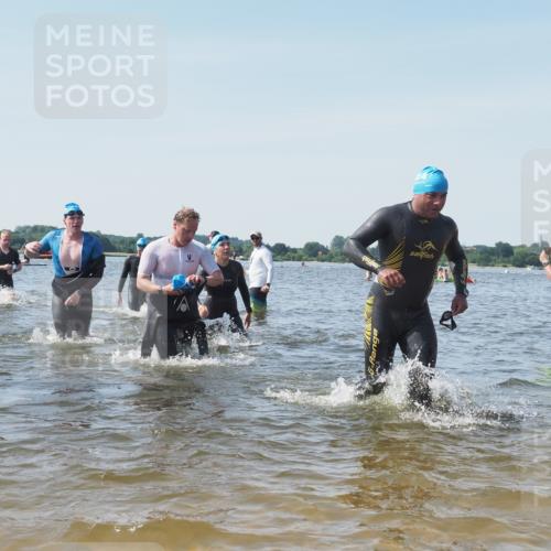 22.06.2025 - Viking Triathlon KatJ http://msf.ph/oto/8110748 22.06.2025 10:39:29 Schwimmen 83, 86, 93, 117, 138, 150, 195, 238, 298, 324, 337, 474, 529 meine-sportfotos.de