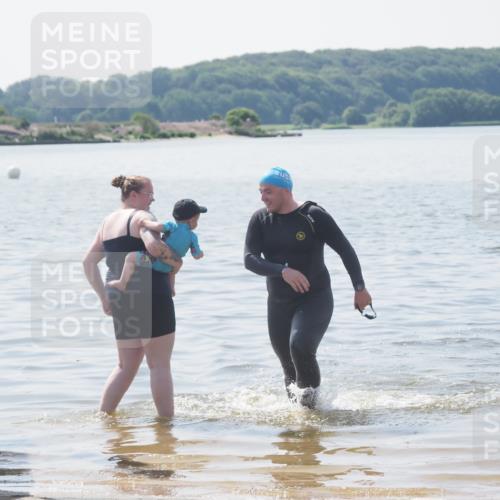 22.06.2025 - Viking Triathlon MichiJ http://msf.ph/oto/8110763 22.06.2025 11:06:20 Schwimmen 303 meine-sportfotos.de