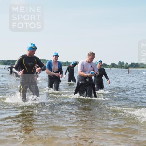 22.06.2025 - Viking Triathlon KatJ http://msf.ph/oto/8110765 22.06.2025 10:39:30 Schwimmen 25, 83, 86, 93, 117, 138, 150, 195, 238, 244, 298, 324, 337, 474, 529 meine-sportfotos.de
