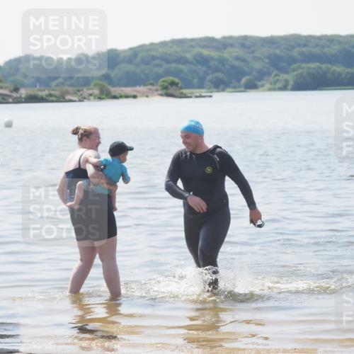 22.06.2025 - Viking Triathlon MichiJ http://msf.ph/oto/8110769 22.06.2025 11:06:20 Schwimmen 303 meine-sportfotos.de