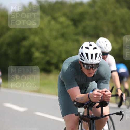 22.06.2025 - Viking Triathlon Yannick Fuchs http://msf.ph/oto/8110773 22.06.2025 11:35:06 Radfahren 109, 216, 282, 318, 326, 465 meine-sportfotos.de