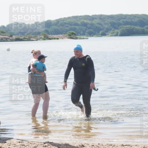 22.06.2025 - Viking Triathlon MichiJ http://msf.ph/oto/8110784 22.06.2025 11:06:20 Schwimmen 303 meine-sportfotos.de