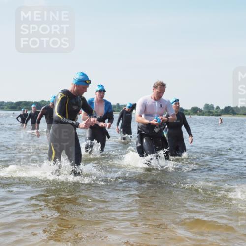 22.06.2025 - Viking Triathlon KatJ http://msf.ph/oto/8110785 22.06.2025 10:39:30 Schwimmen 25, 83, 86, 93, 117, 138, 150, 195, 238, 244, 298, 324, 337, 474, 529 meine-sportfotos.de