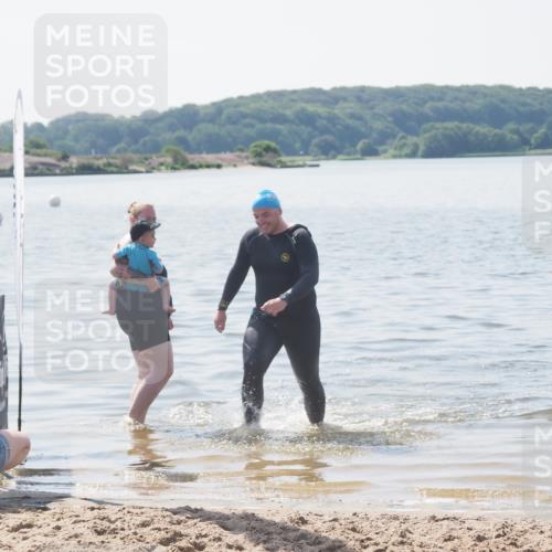 22.06.2025 - Viking Triathlon MichiJ http://msf.ph/oto/8110796 22.06.2025 11:06:21 Schwimmen 303 meine-sportfotos.de
