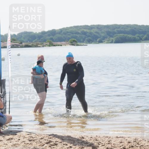 22.06.2025 - Viking Triathlon MichiJ http://msf.ph/oto/8110802 22.06.2025 11:06:21 Schwimmen 303 meine-sportfotos.de