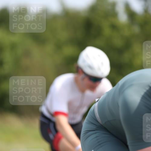 22.06.2025 - Viking Triathlon Yannick Fuchs http://msf.ph/oto/8110803 22.06.2025 11:35:06 Radfahren 109, 216, 282, 318, 326, 465 meine-sportfotos.de