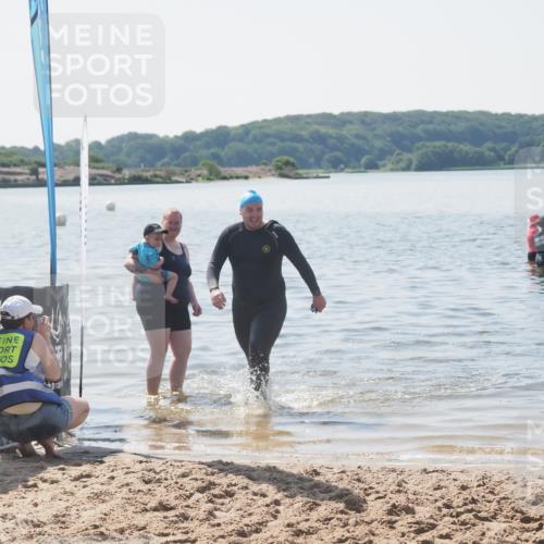 22.06.2025 - Viking Triathlon MichiJ http://msf.ph/oto/8110815 22.06.2025 11:06:21 Schwimmen 303 meine-sportfotos.de