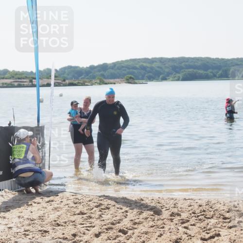 22.06.2025 - Viking Triathlon MichiJ http://msf.ph/oto/8110825 22.06.2025 11:06:22 Schwimmen 303 meine-sportfotos.de
