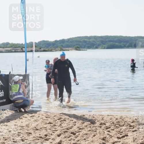 22.06.2025 - Viking Triathlon MichiJ http://msf.ph/oto/8110840 22.06.2025 11:06:22 Schwimmen 303 meine-sportfotos.de