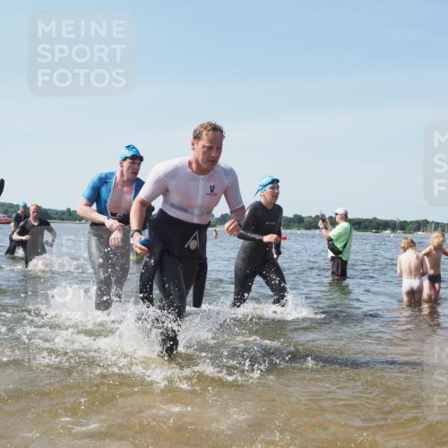 22.06.2025 - Viking Triathlon KatJ http://msf.ph/oto/8110848 22.06.2025 10:39:33 Schwimmen 25, 29, 83, 86, 93, 117, 138, 150, 195, 244, 298, 324, 337, 474, 529 meine-sportfotos.de