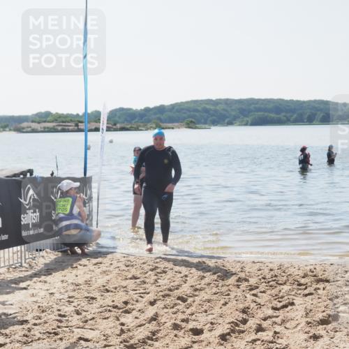 22.06.2025 - Viking Triathlon MichiJ http://msf.ph/oto/8110863 22.06.2025 11:06:23 Schwimmen 303 meine-sportfotos.de