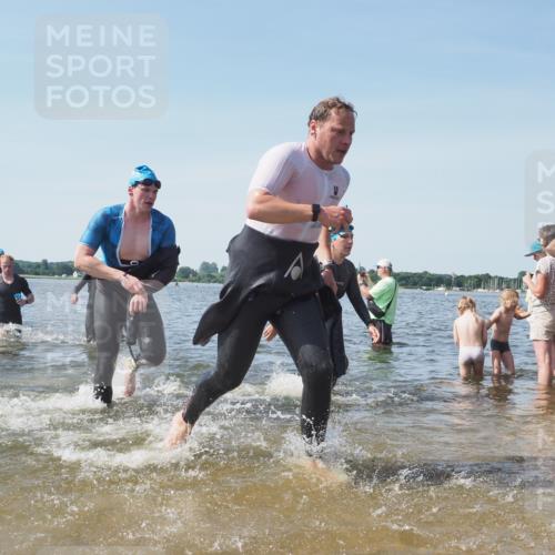 22.06.2025 - Viking Triathlon KatJ http://msf.ph/oto/8110865 22.06.2025 10:39:33 Schwimmen 25, 29, 83, 86, 93, 117, 138, 150, 195, 244, 298, 324, 337, 474, 529 meine-sportfotos.de