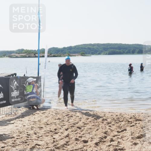 22.06.2025 - Viking Triathlon MichiJ http://msf.ph/oto/8110869 22.06.2025 11:06:23 Schwimmen 303 meine-sportfotos.de